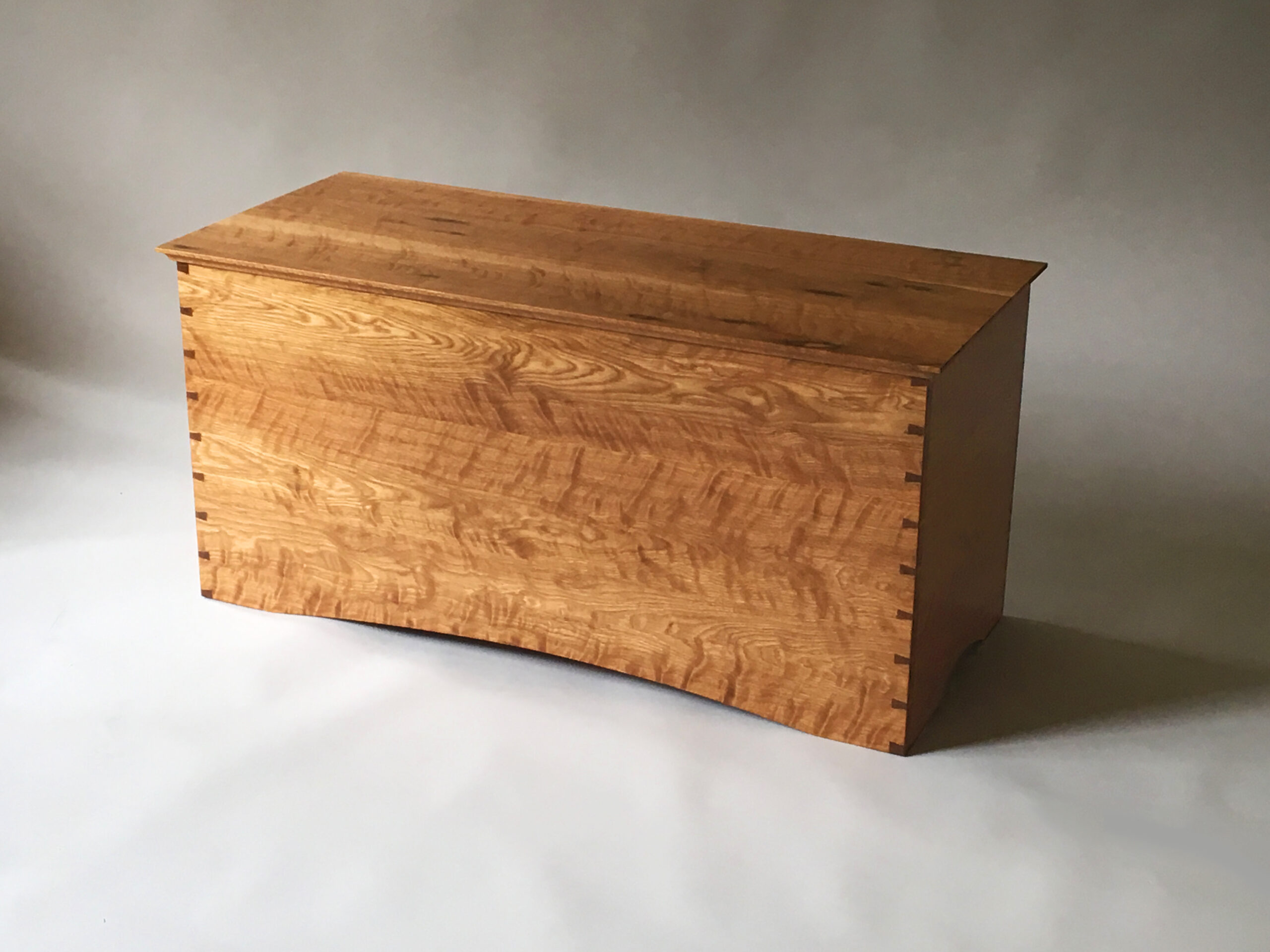 Bob Gasperetti, Furnituremakers